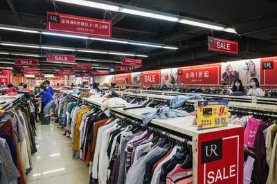 西安衣服批發市場進貨在哪？揭秘創業者的時尚財富之地